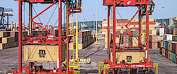 2 Straddle carriers at terminal port